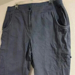 L. L. Bean blue pants size 16 in women's. Casual great condition like new